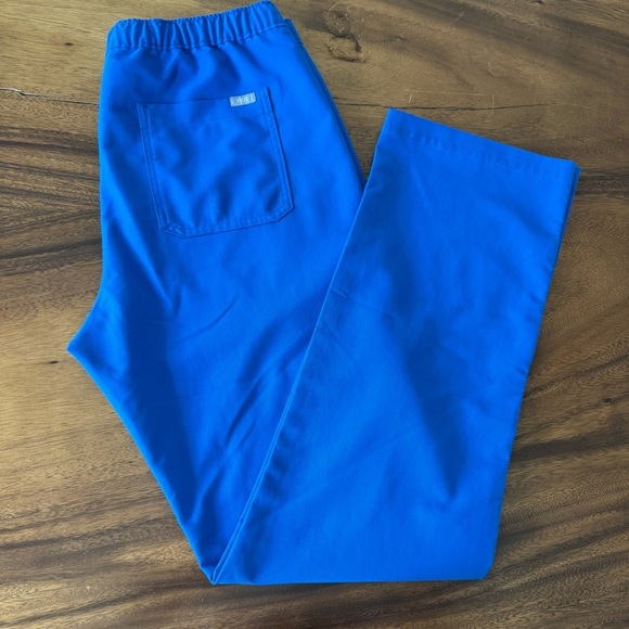 FIGS Men’s Cairo Cargo Royal Blue Wide Leg Pants Size L - Picture 1 of 5